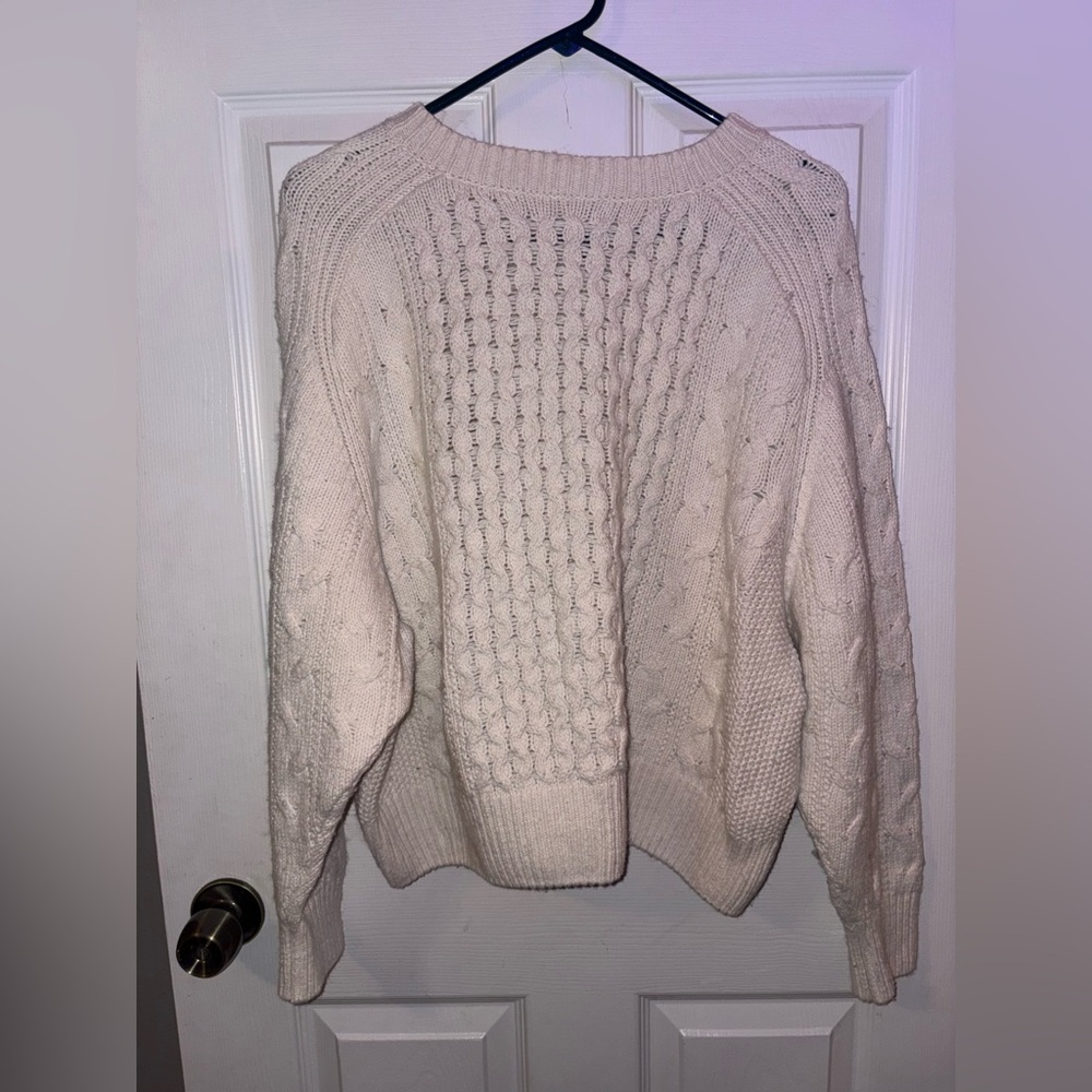 Universal Thread Cream Cable Knit Sweater